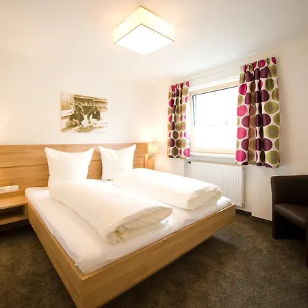 Apart Caecilia Ried im Oberinntal Room photo